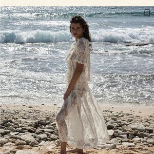 Doen Cream Lace Midi Skirt